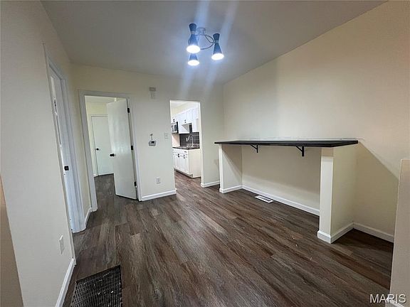 4th image of 5707 Helen Ave