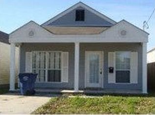 2116 Newton St, Gretna, LA 70053