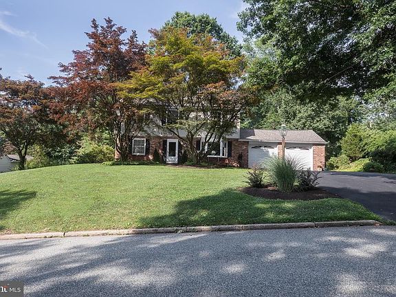 2nd image of 108 Powderhorn Dr