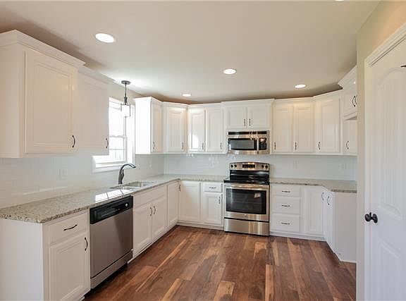 2nd image of 368 Cross Ln #Nds