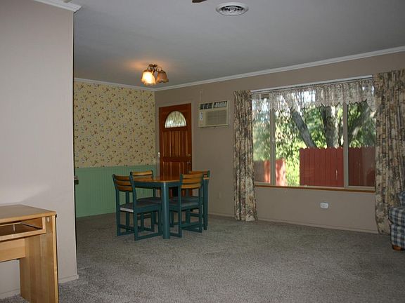 3rd image of 945 Central Park Drive