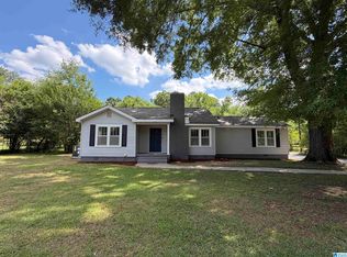 917 W Park St, Sylacauga, AL 35150