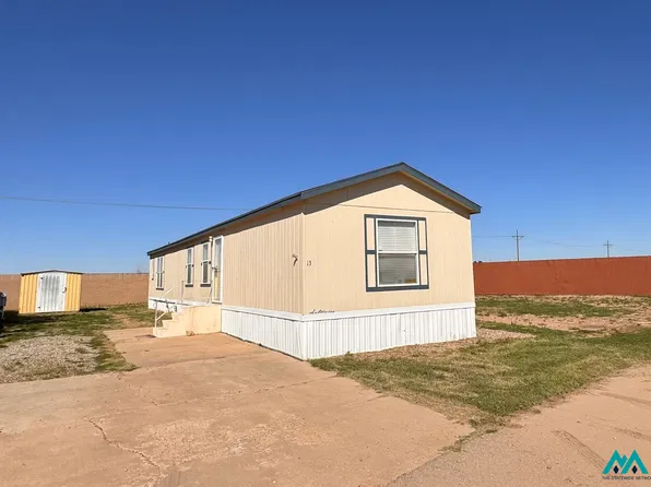 333 W Brasher Rd Trailer 13, Roswell, NM 88203