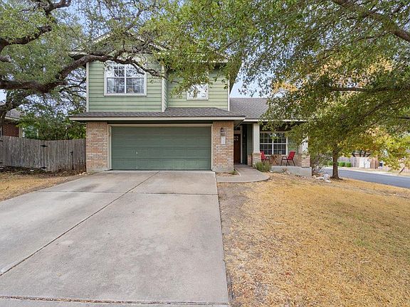 2nd image of 1008 Clear Lake Ln