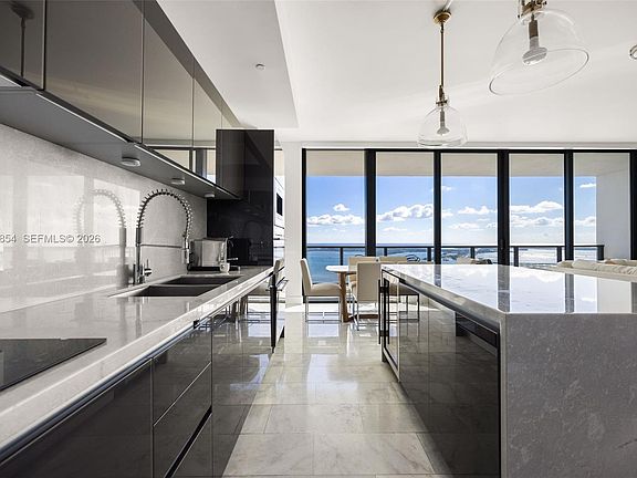 5th image of 1451 Brickell Ave Unit 4002
