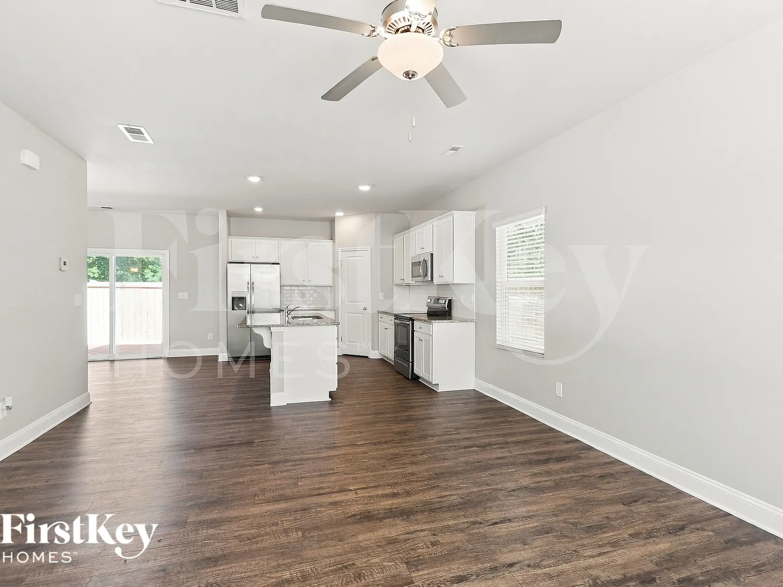 3 bed, 2.5 bath, 1881 sqft, $2,195 — Photo 4