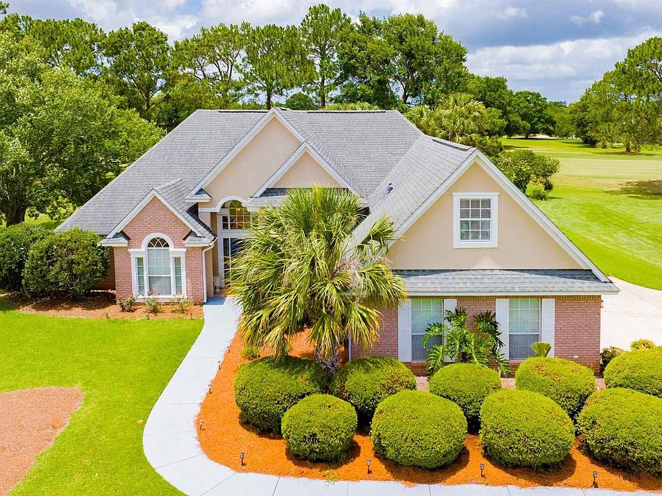 1st image of 9495 Clubhouse Dr