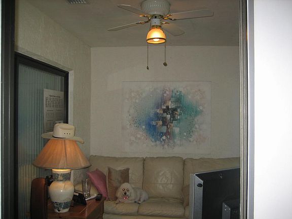 5th image of 4826 Equestrian Cir APT A