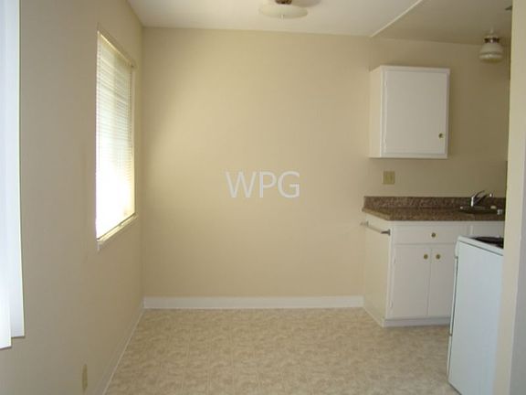 5th image of 795 Carmel Ave APT 6