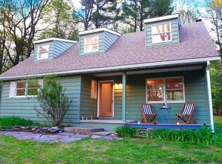 97 Lodge Rd, Saugerties, NY 12477