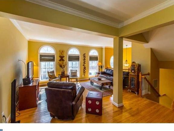 4th image of 3205 Ellington Ln