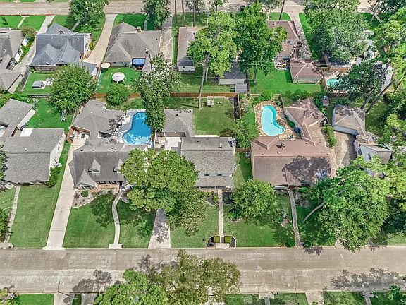 3rd image of 7823 Kleingreen Ln