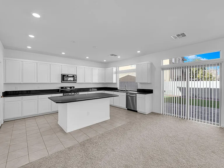 650 Steep Canyon Ave — Photo 12