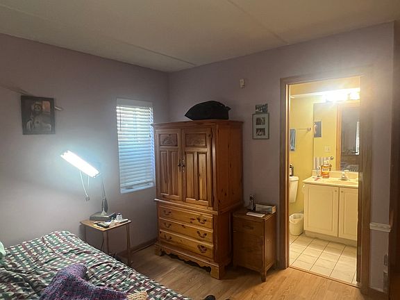 5th image of 3009 N Oriole Ave APT 103