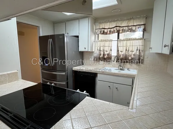 3350 M St APT 39, Merced, CA 95348