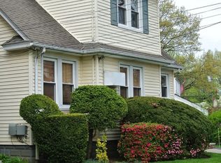 (Undisclosed Address), Floral Park, NY 11001