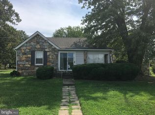 3300 Riverview Dr, Colonial Beach, VA