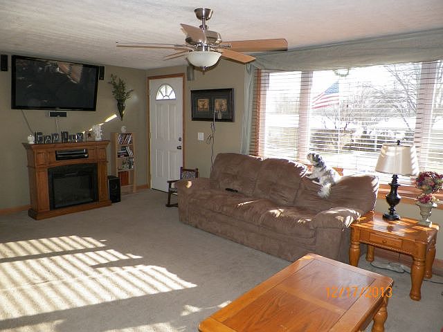 Spacious Living Room
