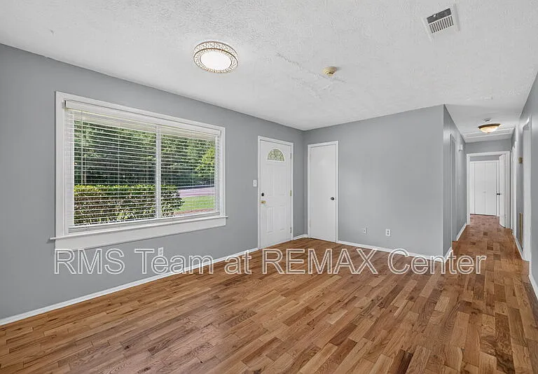 4905 Annistown Rd — Photo 8