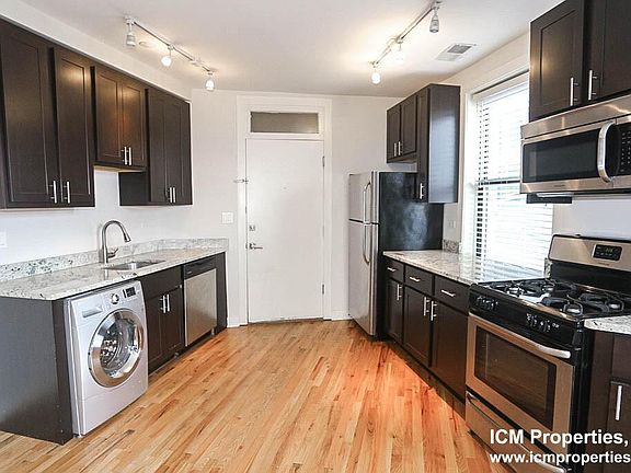 2nd image of 2233 W Wilson Ave #1F