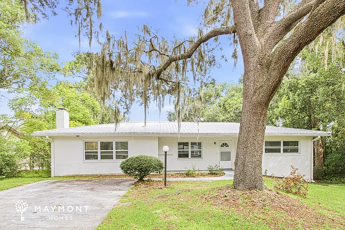 1406 Eden Dr
