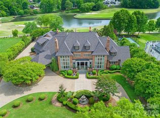 4536 Parview Dr N, Charlotte, NC 28226