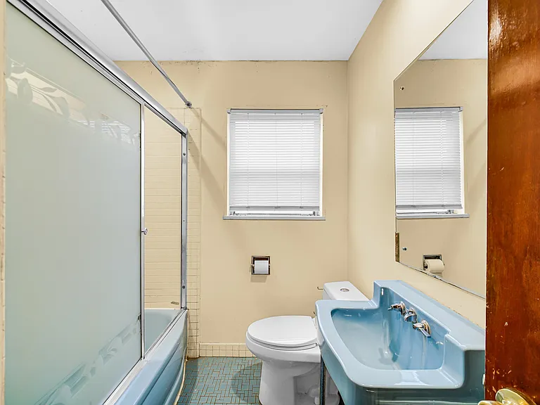 7248 N Ridge Blvd — Photo 23