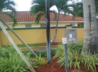 16475 SW 99th Ln, Miami, FL 33196