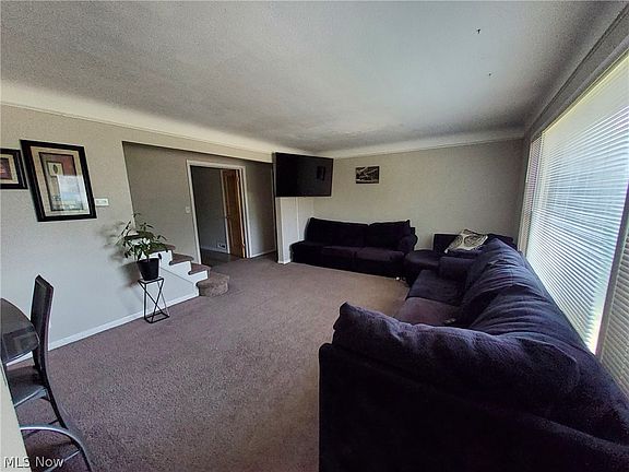 2nd image of 4113 Stonehaven Rd