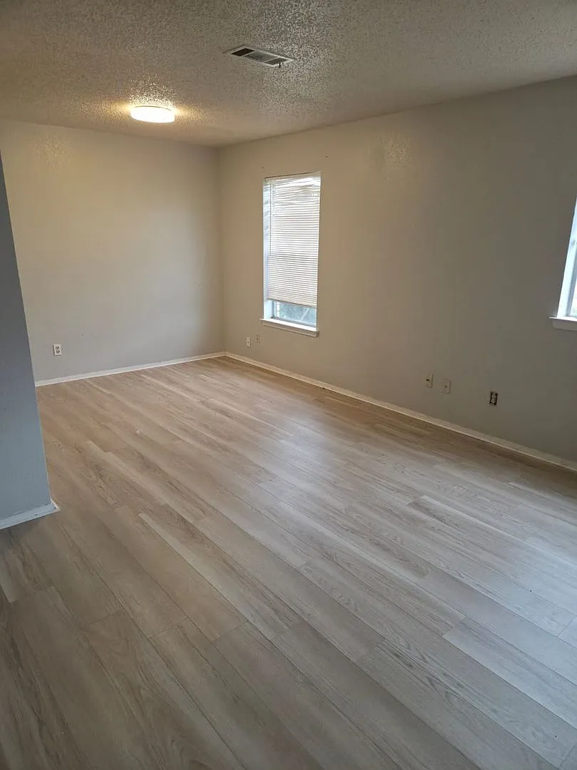 5510 Brookview Court — Photo 2