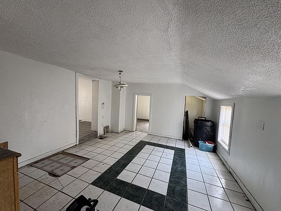 5th image of 1146 Grand AVENUE