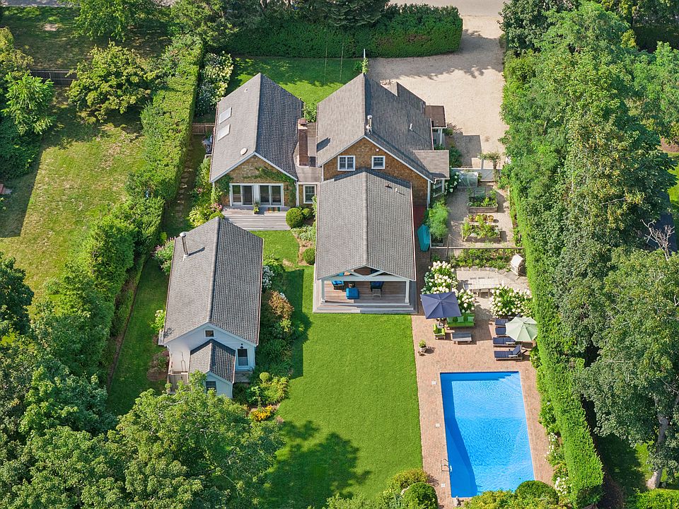 1st image of 237 Maple Ln