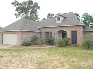 131 Woodlake Dr, Pineville, LA 71360