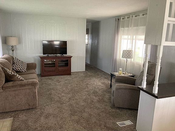 3rd image of 34424 Euclid Ave #306