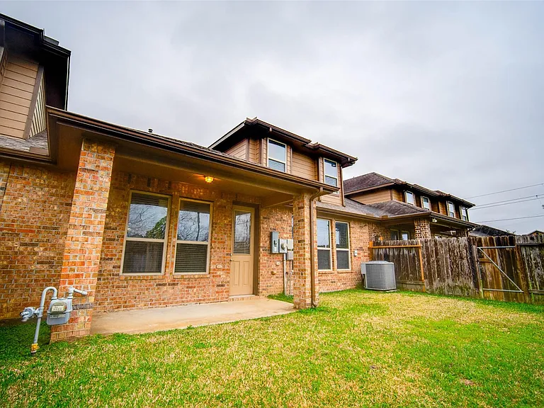 24111 Valencia Ridge Ln — Photo 42