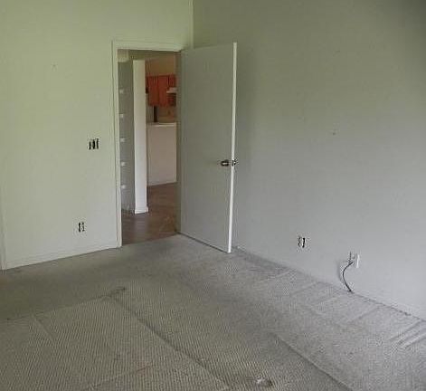 4th image of 7412 Pinewalk Dr S