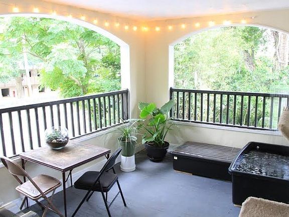 2nd image of 910 N Amelia Ave APT 2