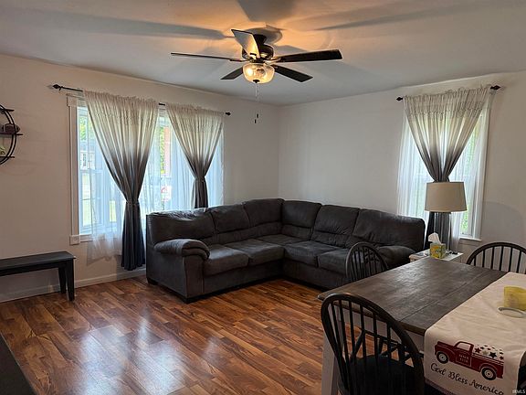 4th image of 411 N Sherman St