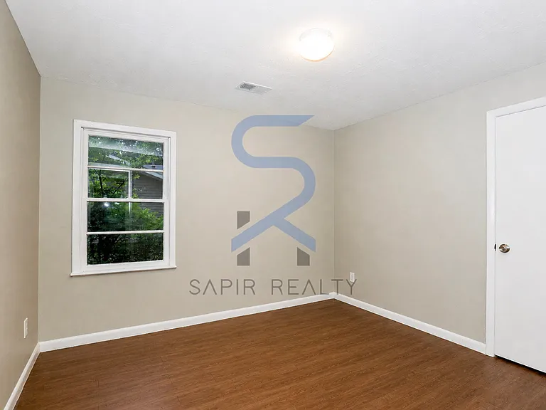202 Wendan Way — Photo 4