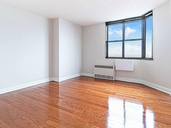 4th image of 3333 Broadway APT E4h
