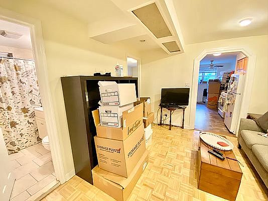 5th image of 3274 42nd St #1