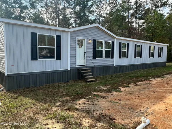 33 Red Creek Church Rd, Wiggins, MS 39577