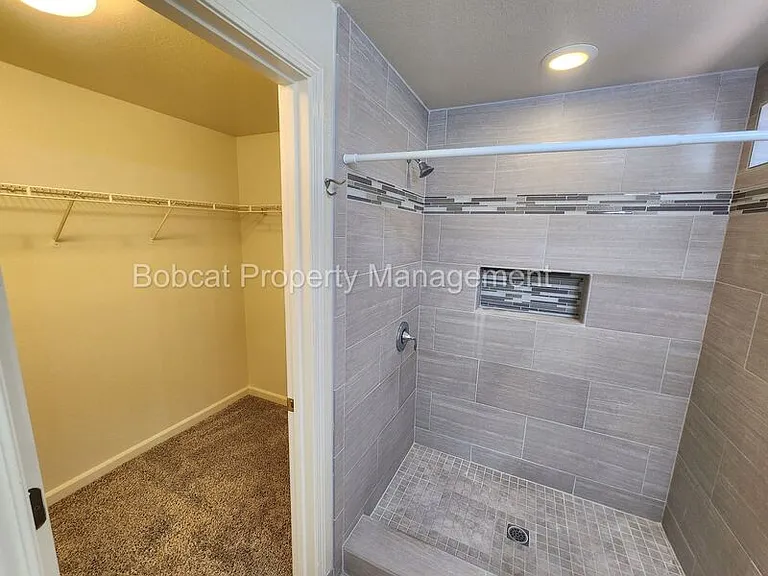 1331 Chichester Dr — Photo 10