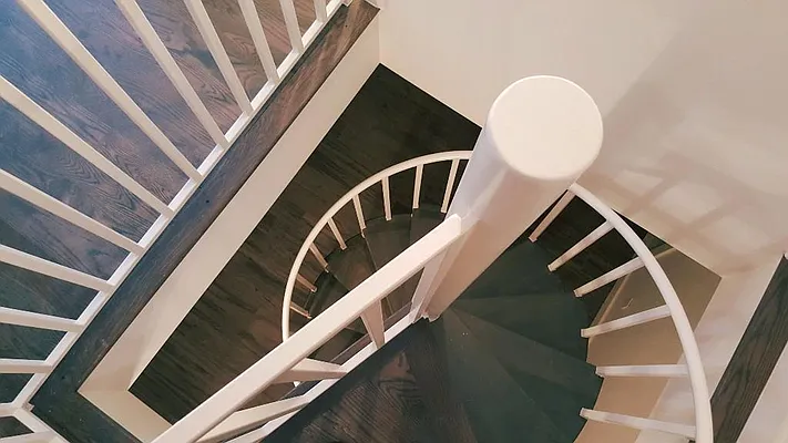 Rented by Loom Group | media 32