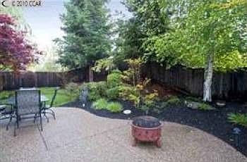 2nd image of 122 Freesia Ct