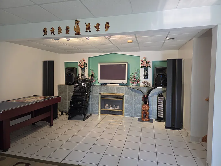 12450 Raven St NW — Photo 7
