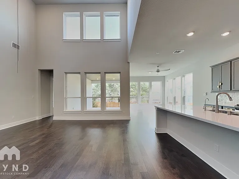 3424 Jaulan St — Photo 2