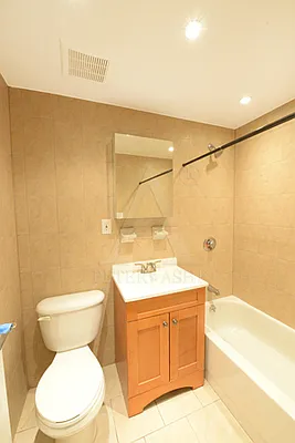 Rented by Peter Ashe | media 5