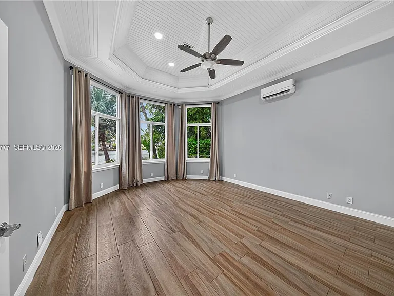 2801 Coral Shores Dr — Photo 4