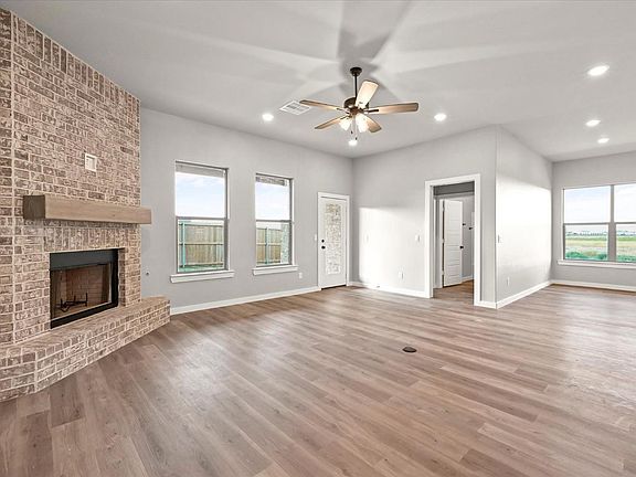 5th image of 10502 Albany Ave